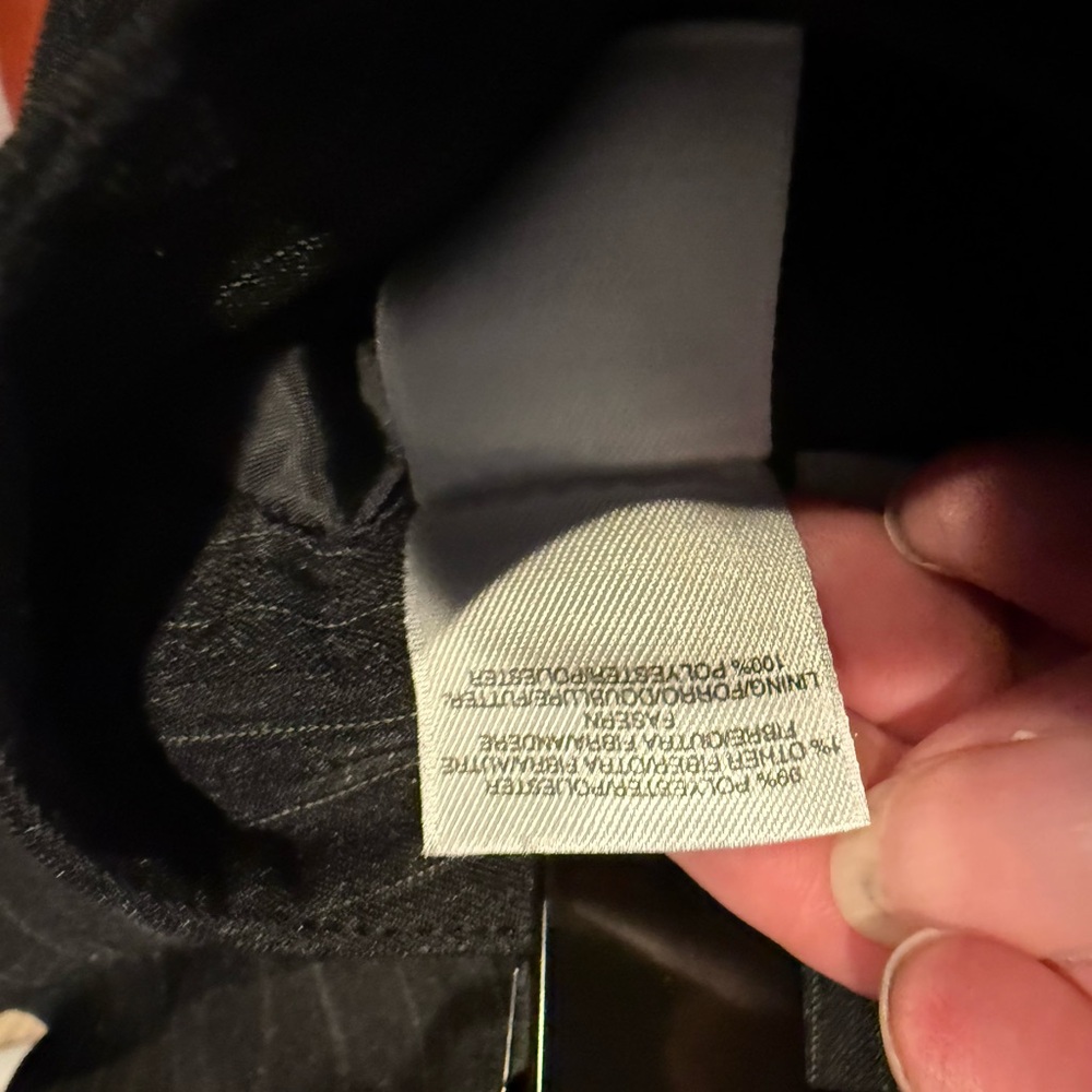 Classic Evan-Picone Woman’s Pinstripe Suit Size 12 - Picture 6 of 10